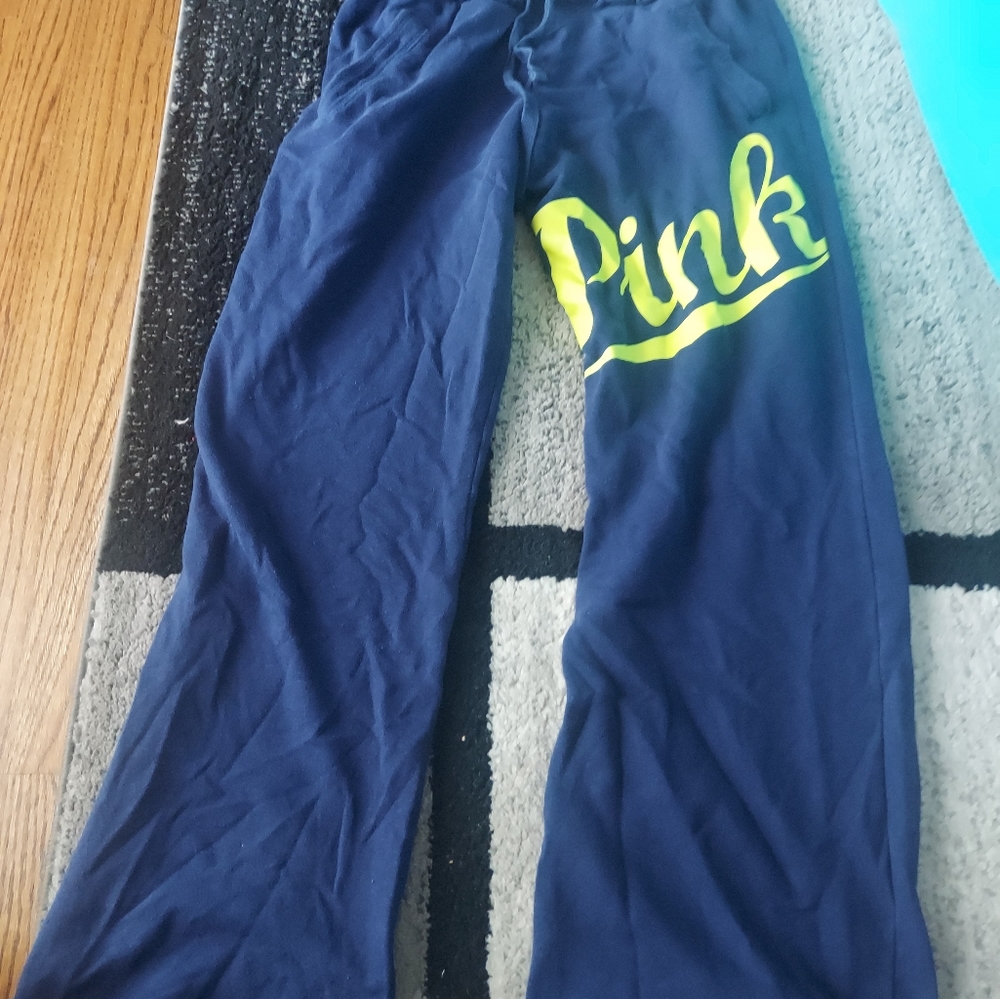 Jogger set - Picture 3 of 3